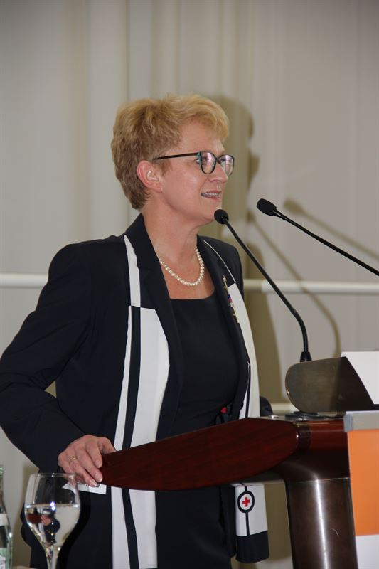 89c245419cc86b35 800x800ar